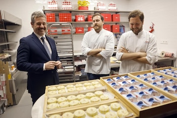 La ASEMPAS presenta Cor Unum, una creación pastelera dedicada al Papa León XIV (Comunidad de Madrid)