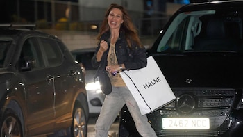 Cristina Piaget, en medio de