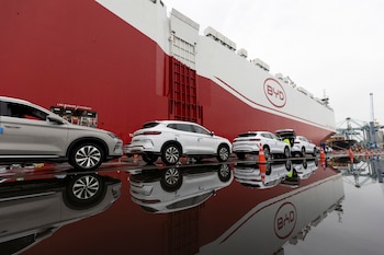 La llegada de muchos C-SUV electrificados cambió el mapa de precios en Argentina, porque al no pagar arancel de importación, son más baratos que uno similar de motor naftero. REUTERS/Anderson Cohelo