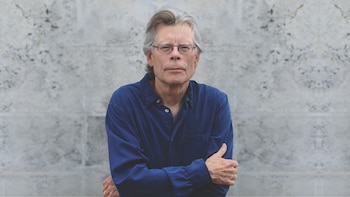 Stephen King vota los mejores ‘thrillers’ del siglo XXI y estos son los elegidos: de un clásico de James Ellroy al fenómeno que vendió 100 millones de libros