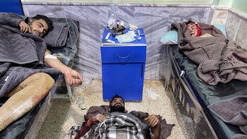 Dos hombres y una criatura