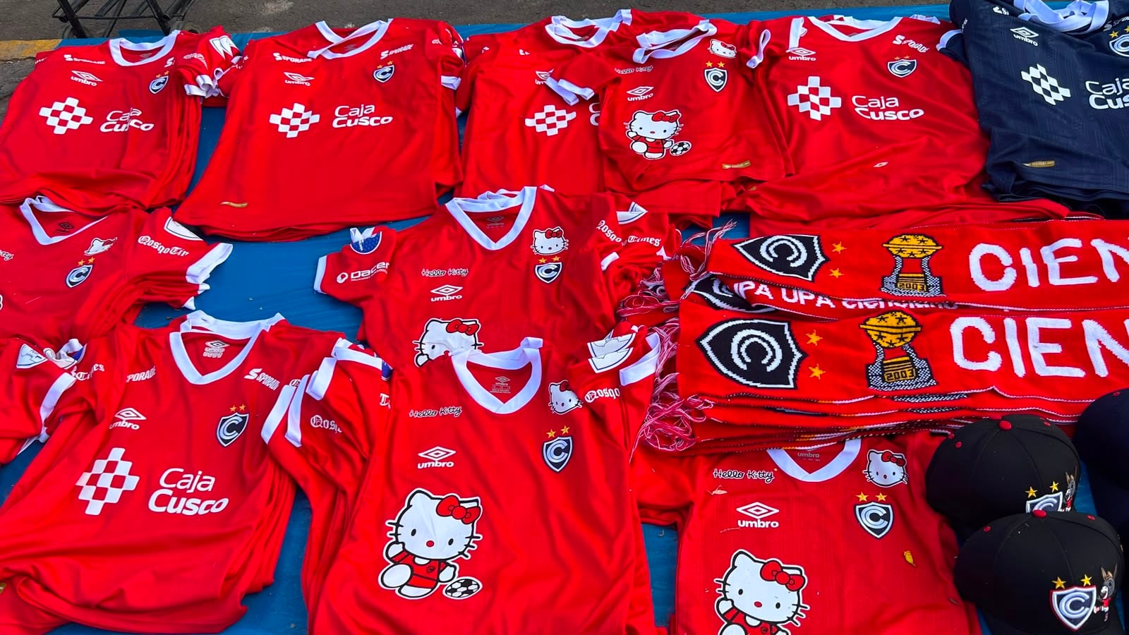 Así lucen las calles cercanas al estadio Inca Garcilaso de la Vega de Cusco, donde se jugará el Cienciano vs Botafogo - Crédito: Marilyn Corrales / Infobae Perú.