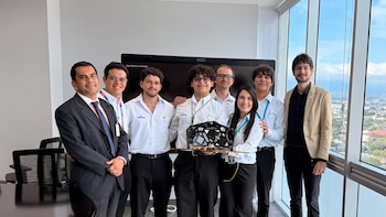 Estudiantes costarricenses que ganaron el Reto Marte avanzan a una final internacional con innovador proyecto de energía solar
