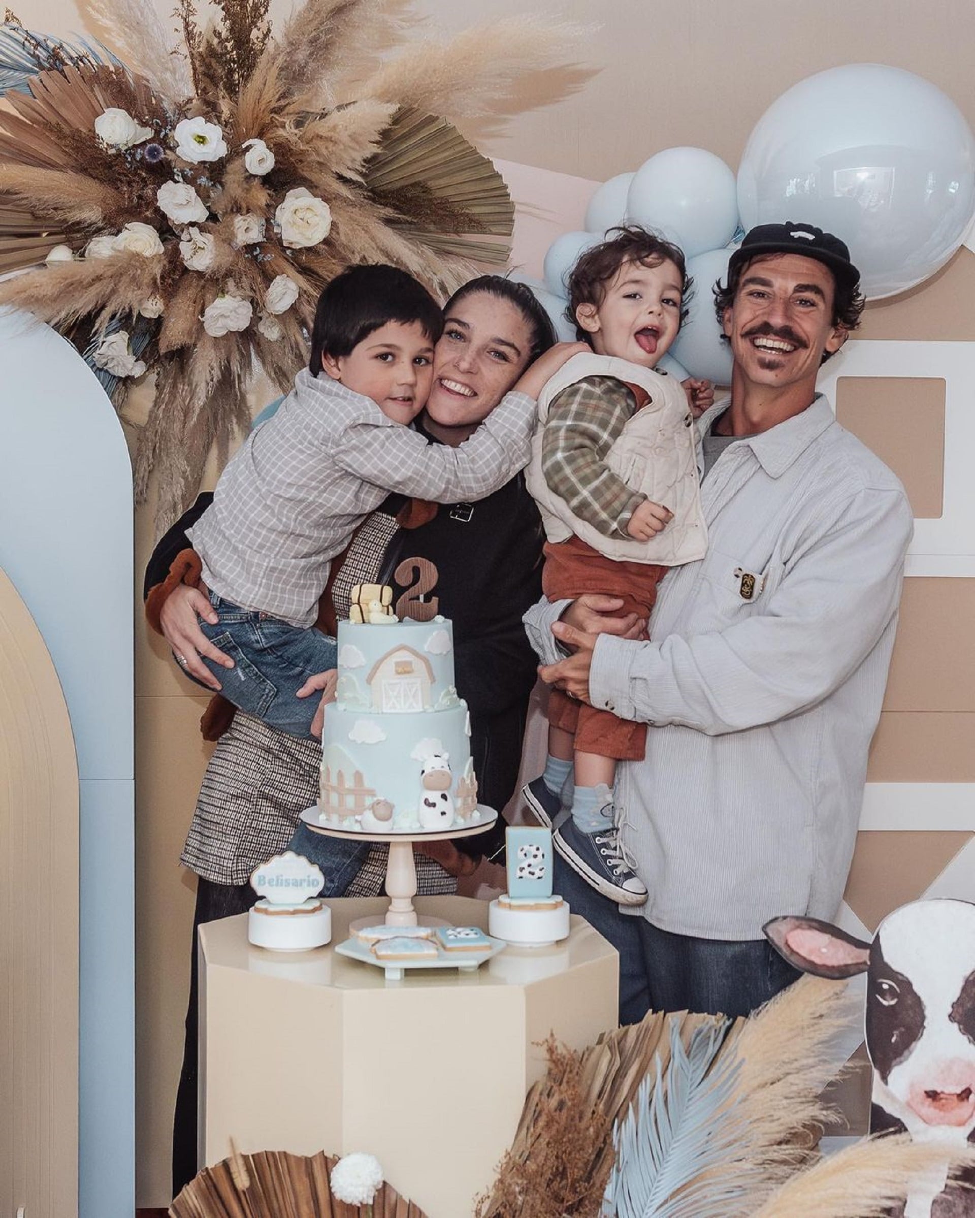 Juana y Sebastián son padres de Belisario y Timoteo, pero el deposrista tiene una gran relación con Toro, el hijo mayor de la influencer