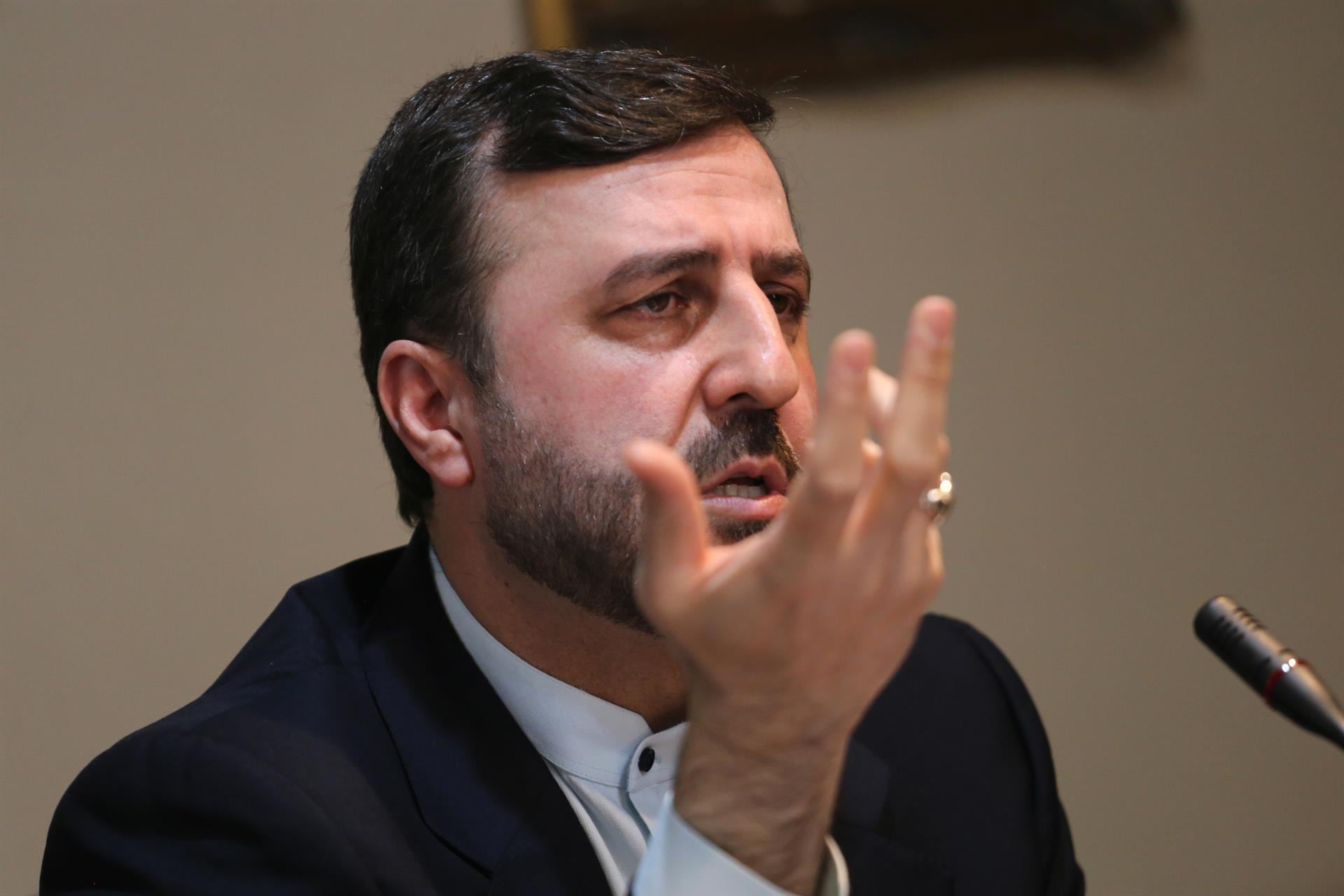 Teherán dice que Grossi «nunca ha hecho nada útil» respecto a Irán y afirma que «solo empeora las cosas»