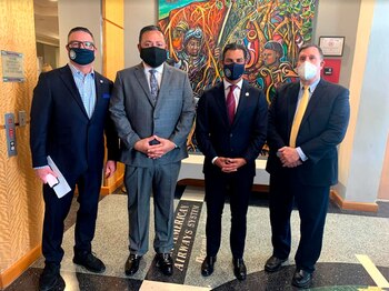 Art Acevedo posa durante su