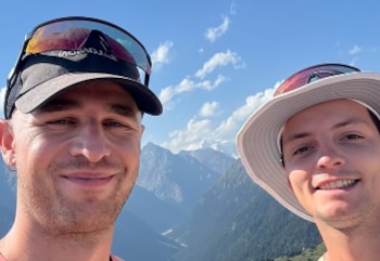 Dos amigos recorren 12.850