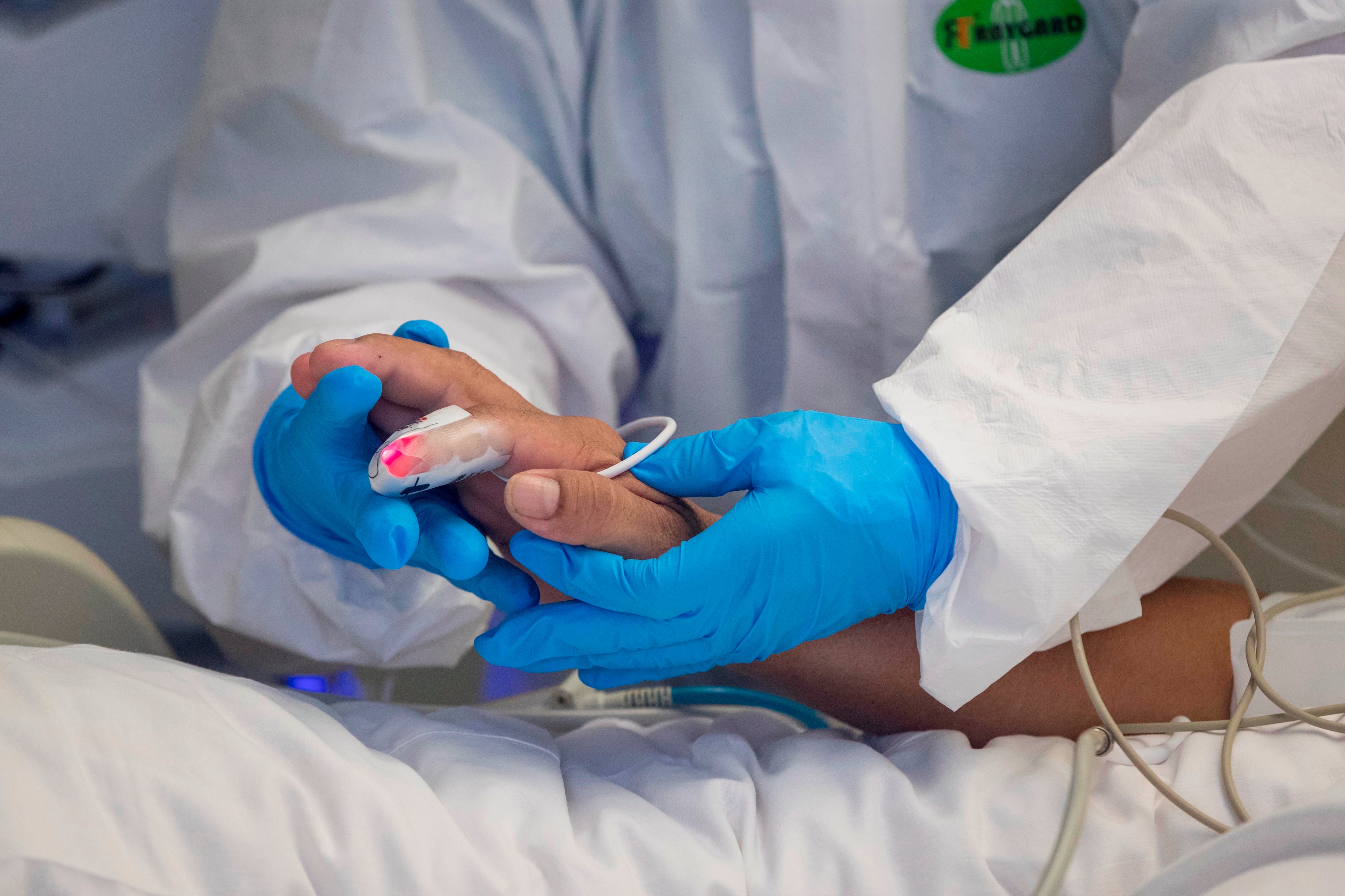 La propuesta busca integrar en un solo marco normativo los lineamientos relacionados con la eutanasia, la adecuación de los esfuerzos terapéuticos (AET) y los cuidados paliativos - crédito Marcial Guillén/EFE