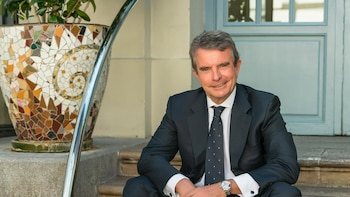 Los Cosmen reducen su participación en AC Hoteles tras vender el 14% a Antonio Catalán por 41 millones