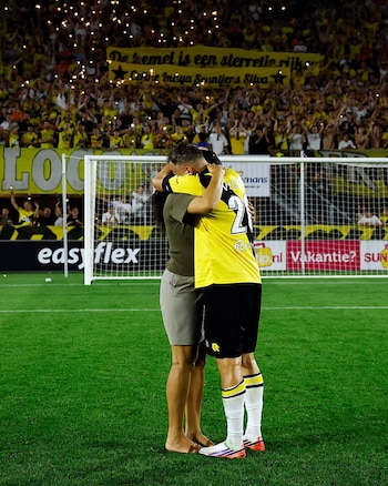 El gesto del NAC Breda con Mats Seuntjens