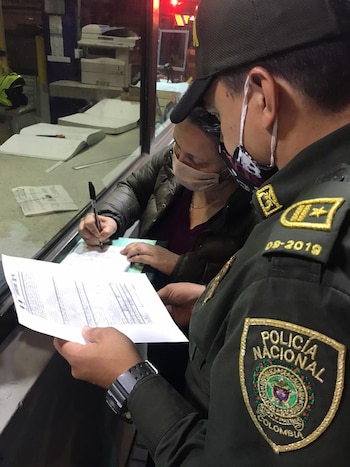 La senadora Angélica Lozano, esposa