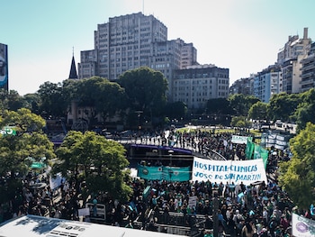 MARCHA FEDERAL UNIVERSITARIA - FACULTAD DE MEDICINA - 12 DE MAYO