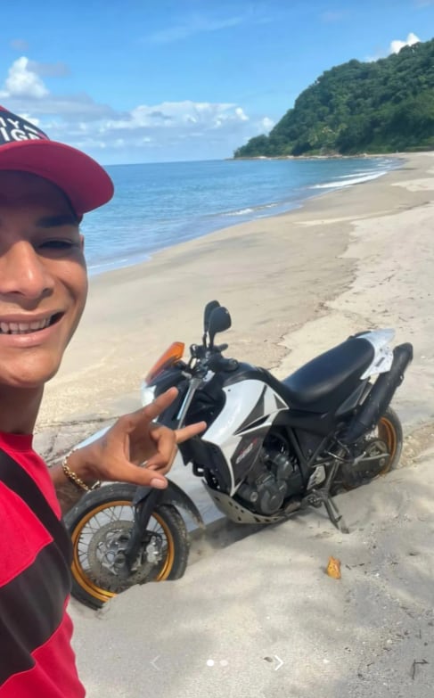 Naín Andrés Pérez Toncel usaba plataformas como TikTok para mostrar recorridos, viajes y encuentros en distintos sectores de La Guajira - crédito Bendito para bendecir / Facebook