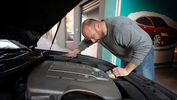 Operación Retorno 2026: cómo saber si tienes el coche a punto para volver a casa