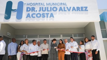 República Dominicana: La vicepresidenta inaugura hospital renovado en el municipio de Castañuelas