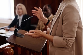 Un juzgado durante un procedimiento civil.