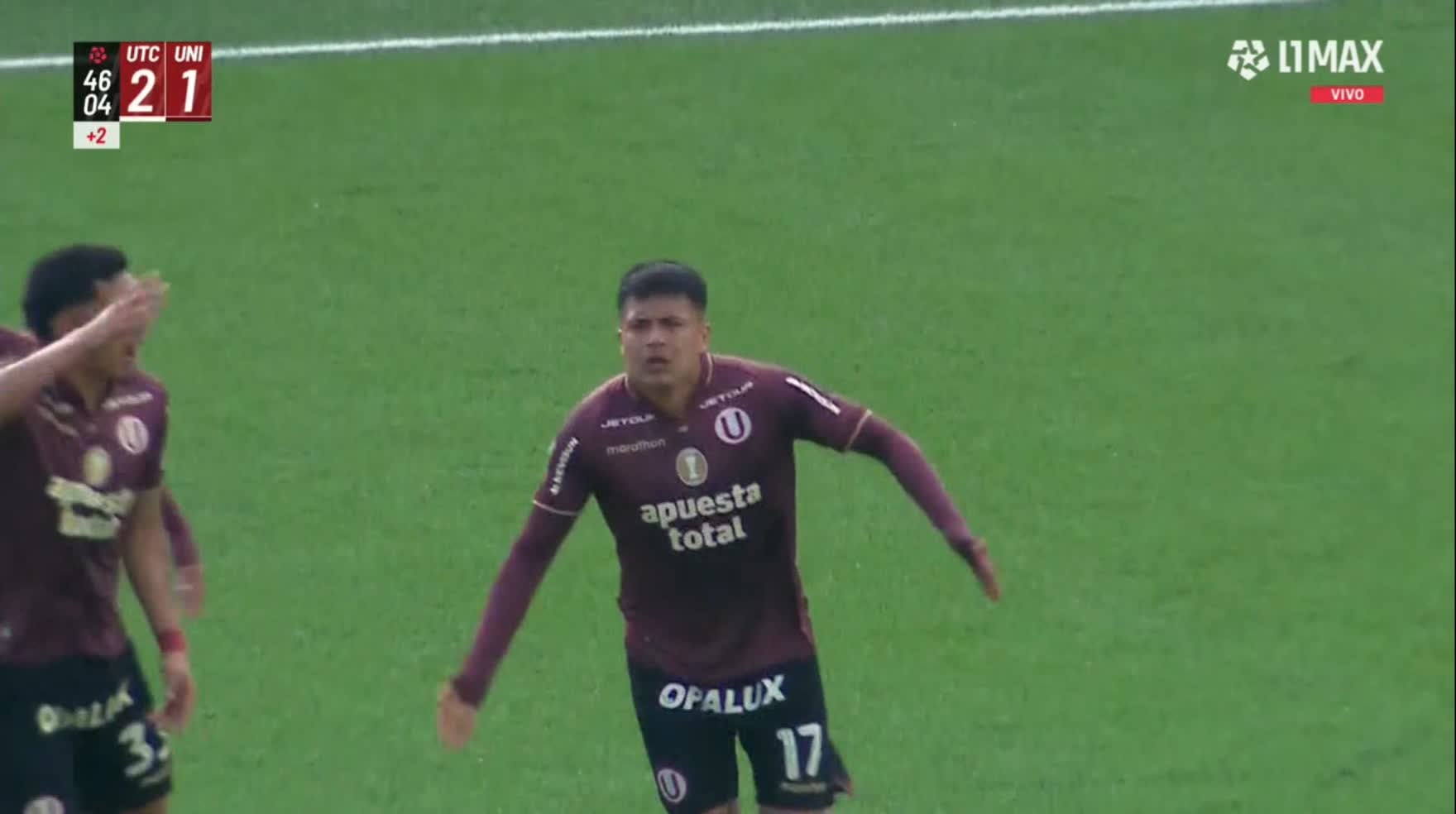 Golazo de tiro libre de Jairo Concha para el descuento de Universitario vs UTC por Torneo Clausura 2026