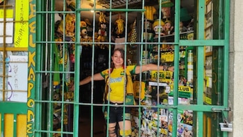 Claudia Hernández elimina cartel de su tienda en Bucaramanga por posibles problemas - crédito Redes Sociales/Blu Radio