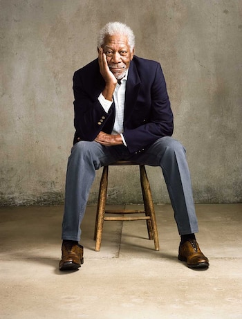 Morgan Freeman rechazó la jubilación y vinculó el trabajo con la salud mental y física en una entrevista con The New York Times (National Geographic Channels/Miller Mobley)