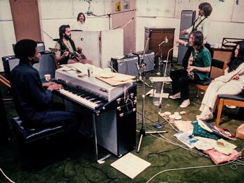 Billy Preston, el tecladista invitado,