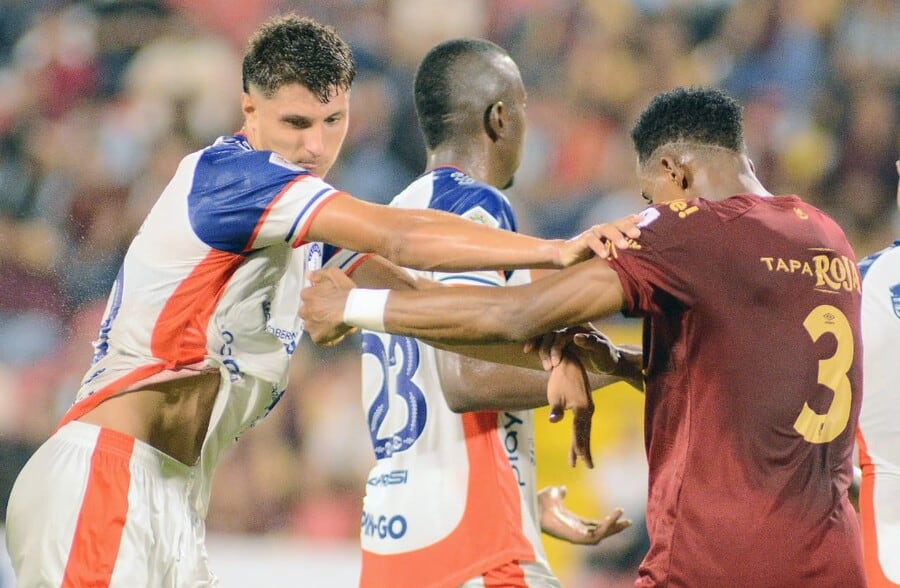 Por los lados del Deportes Tolima, venció ante su gente al cuadro de Valledupar-crédito Jorge Cúellar/Colprensa