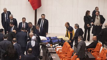 Diputado turco Hasan Bitmez sufre un infarto tras pronunciar duro discurso contra Israel