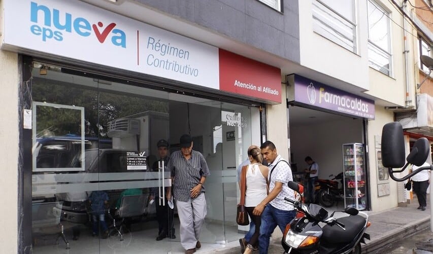 La crisis financiera de Nueva EPS pone en riesgo la continuidad de tratamientos para pacientes de alto costo en 2025 - crédito Colprensa