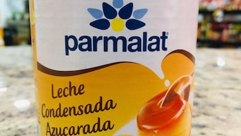 Se recomienda a los consumidores verificar la información en las etiquetas de las latas antes de comprarlas o utilizarlas.