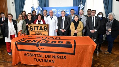 El gobierno de Tucumán cerró un acuerdo con docentes y estatales mientras espera la aprobación de la Ley Bases