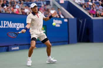 Brandon Nakashima y su look