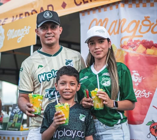 Los hinchas del Deportivo Cali a los alrededores del estado de su equipo - crédito @deportivocalioficial/Instagram