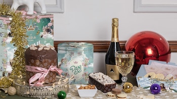 El kit incluye cookies navideñas,