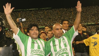 “Chicho” Serna reveló dos gestos nobles de Diego Maradona con él: “Todavía no puedo creer que se haya muerto”
