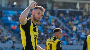 Gastón Silva vivió una de sus últimas experiencias en Uruguay con Peñarol. - Crédito: El País