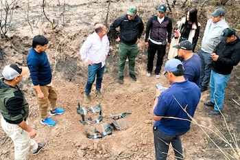 Los efectivos desplegaron un amplio operativo con participación de Gendarmería Nacional, la Policía de Salta y la Policía de Seguridad Aeroportuaria tras el siniestro de la aeronave