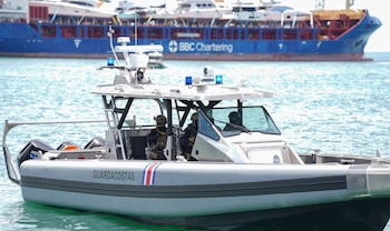 El Servicio Nacional de Guardacostas incorporó dos embarcaciones interceptoras donadas por Estados Unidos para reforzar sus operaciones en el Pacífico. Cortesía: MSP