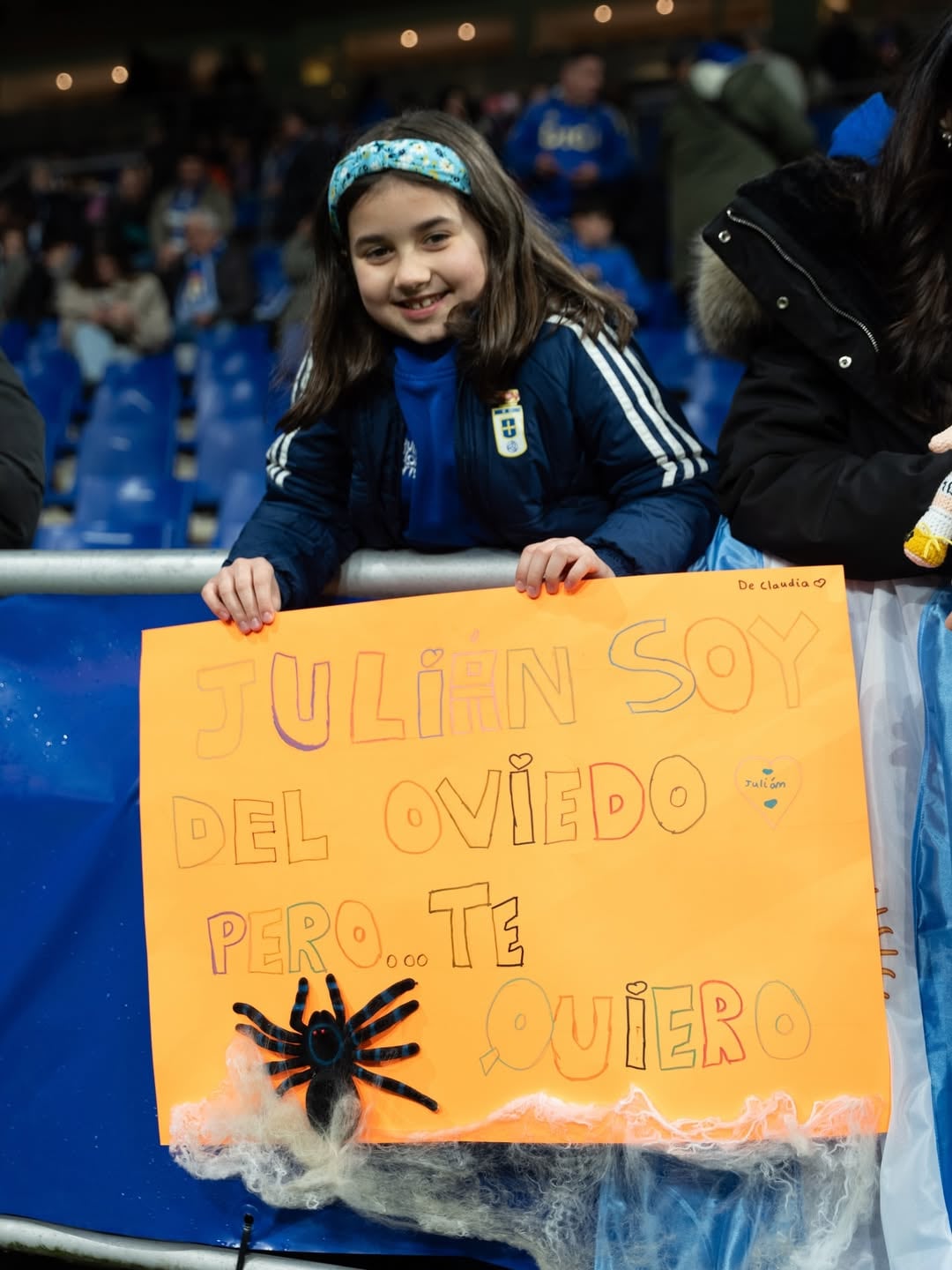 La imagen de la niña que compartió Julián Álvarez