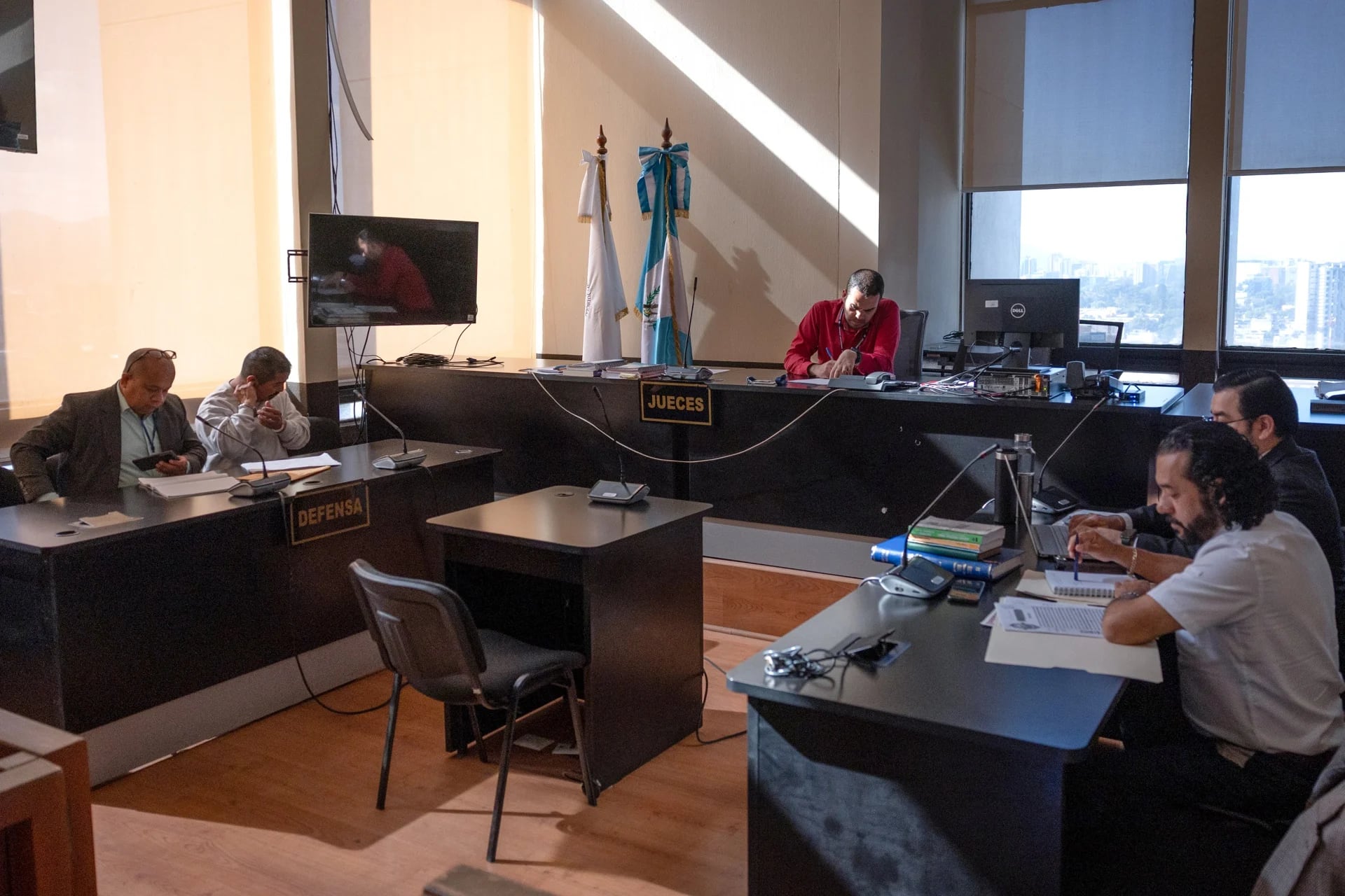 Fotografía ilustrativa de una de las audiencias en el juicio, por el asesinato de monseñor Juan José Gerardi en Guatemala. (Fotografías: redes sociales)