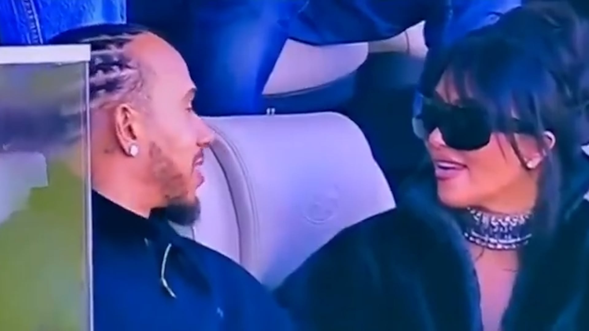 Lewis Hamilton y Kim Kardashian fueron vistos en el Super Bowl