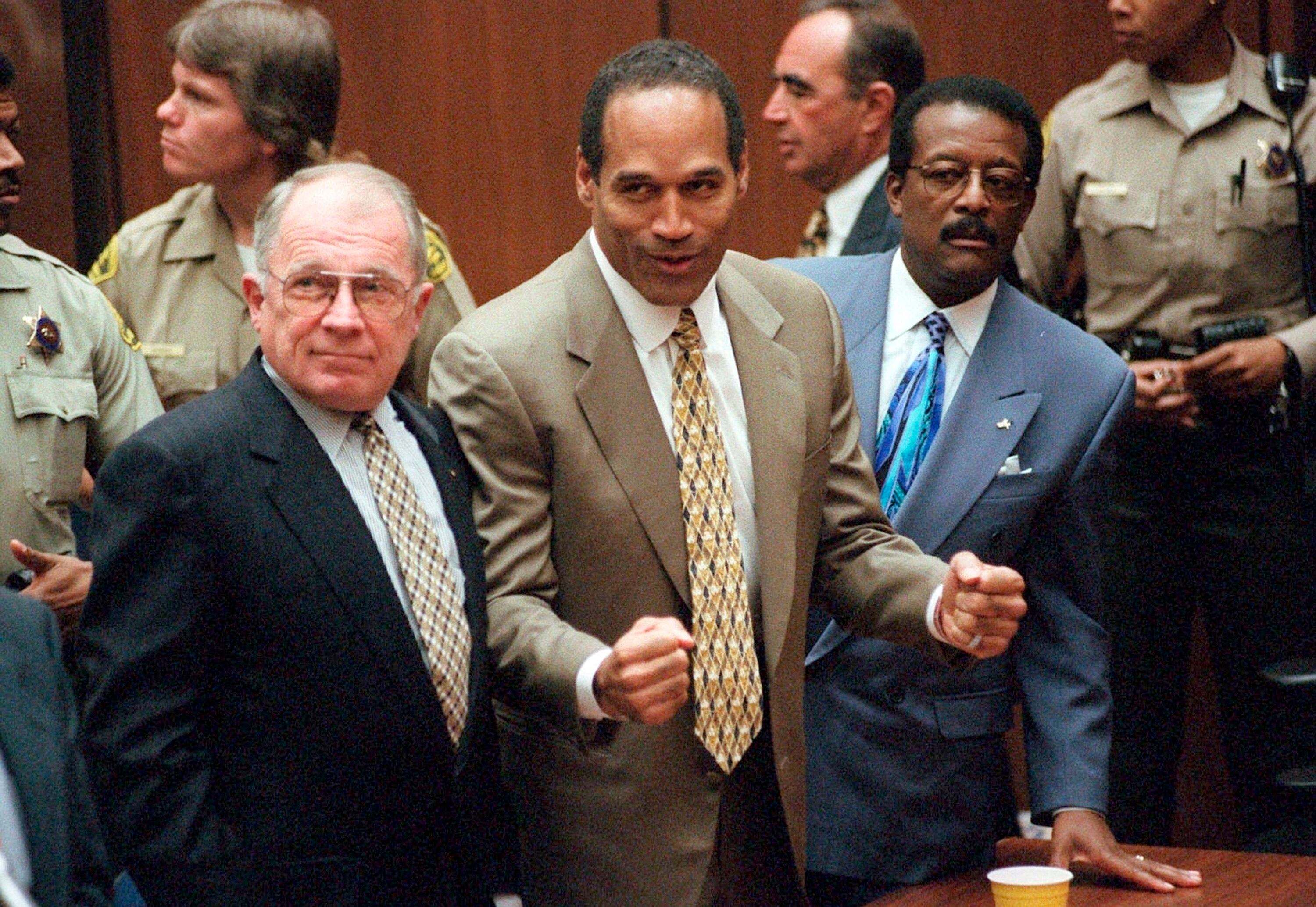 La carrera deportiva de O.J. Simpson se vino abajo tras su juicio de asesinato (Associated Press)