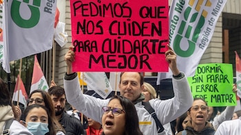 El Gobierno aprueba el anteproyecto del Estatuto Marco, pese a las protestas de los médicos