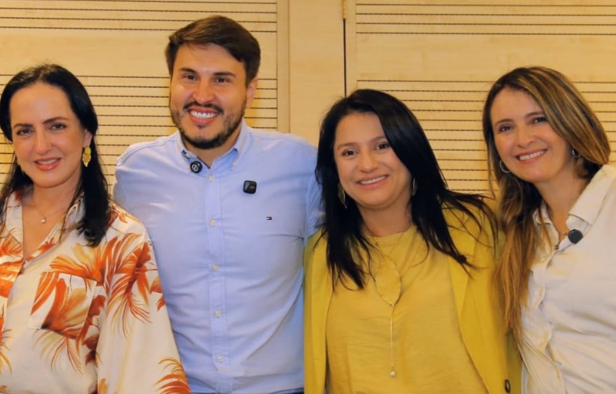 Las precandidatas se autodenominaron las