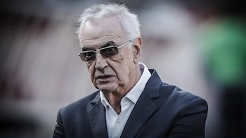 Jorge Fossati no seguirá en