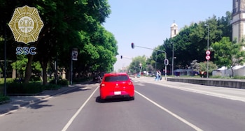 El flujo vehicular sobre Avenida Hidalgo presenta buen avance desde Eje Central Lázaro Cárdenas hasta Avenida Paseo de la Reforma (X@OVIALCDMX)