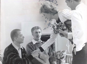 Diana de Gales, saludando a