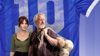 Se estrenó La casaca de Dios, el filme sobre la mítica camiseta de Diego Maradona contra Inglaterra en México 86