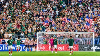 EEUU golea 3-0 a México en una noche de terror del “Tala” Rangel