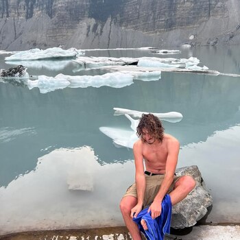 El joven también mostraba retos