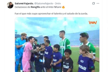 El mediocampista se emocionó cuando