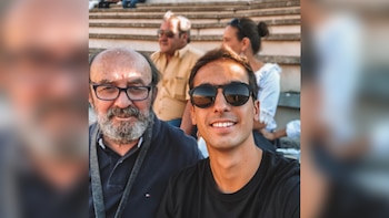 Lorenzo Díaz, con su padre,